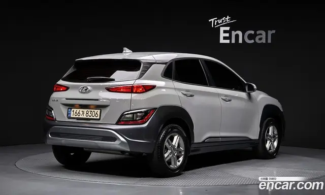 Hyundai Kona 2022 2.0 автомат (гидро), миниатюра 2