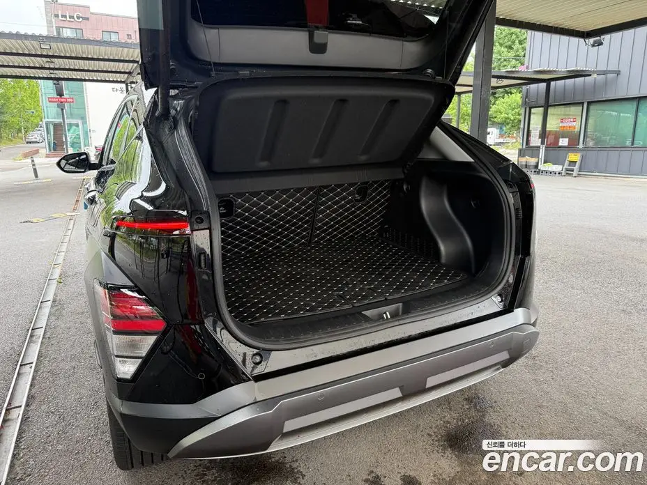 Hyundai Kona 2025 1.6 автомат (гидро), фото 7
