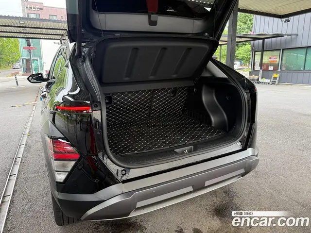 Hyundai Kona 2025 1.6 автомат (гидро), миниатюра 7