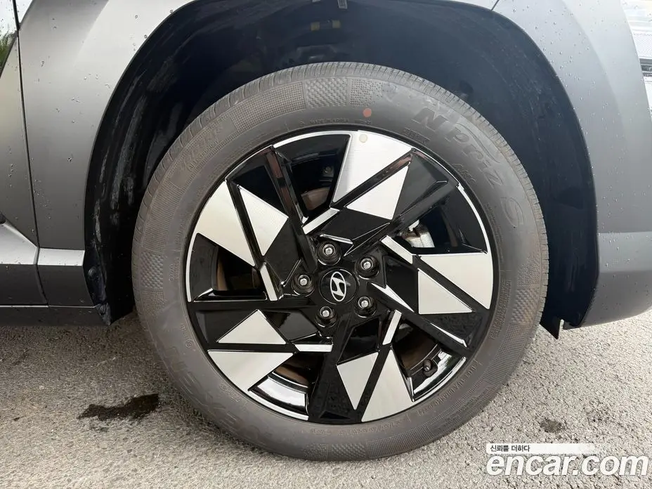 Hyundai Kona 2025 1.6 автомат (гидро), фото 8