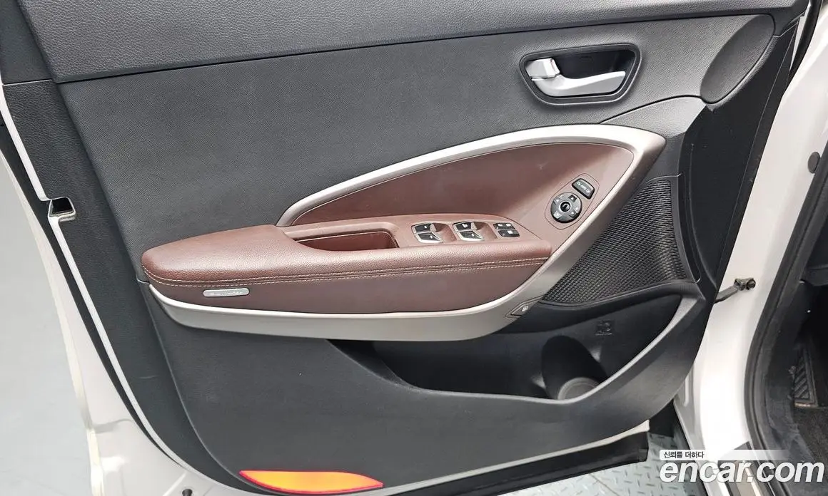 Hyundai Santa Fe 2016 2.0 автомат (гидро), фото 14
