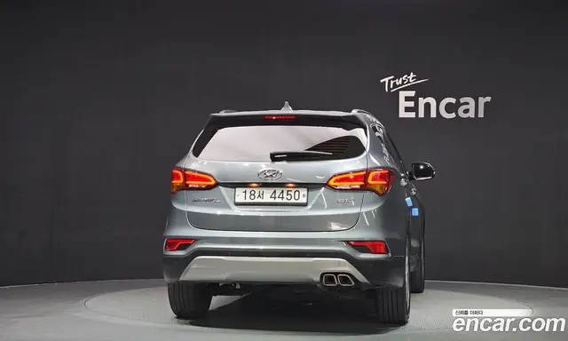 Hyundai Santa Fe 2017 2.0 автомат (гидро), миниатюра 4