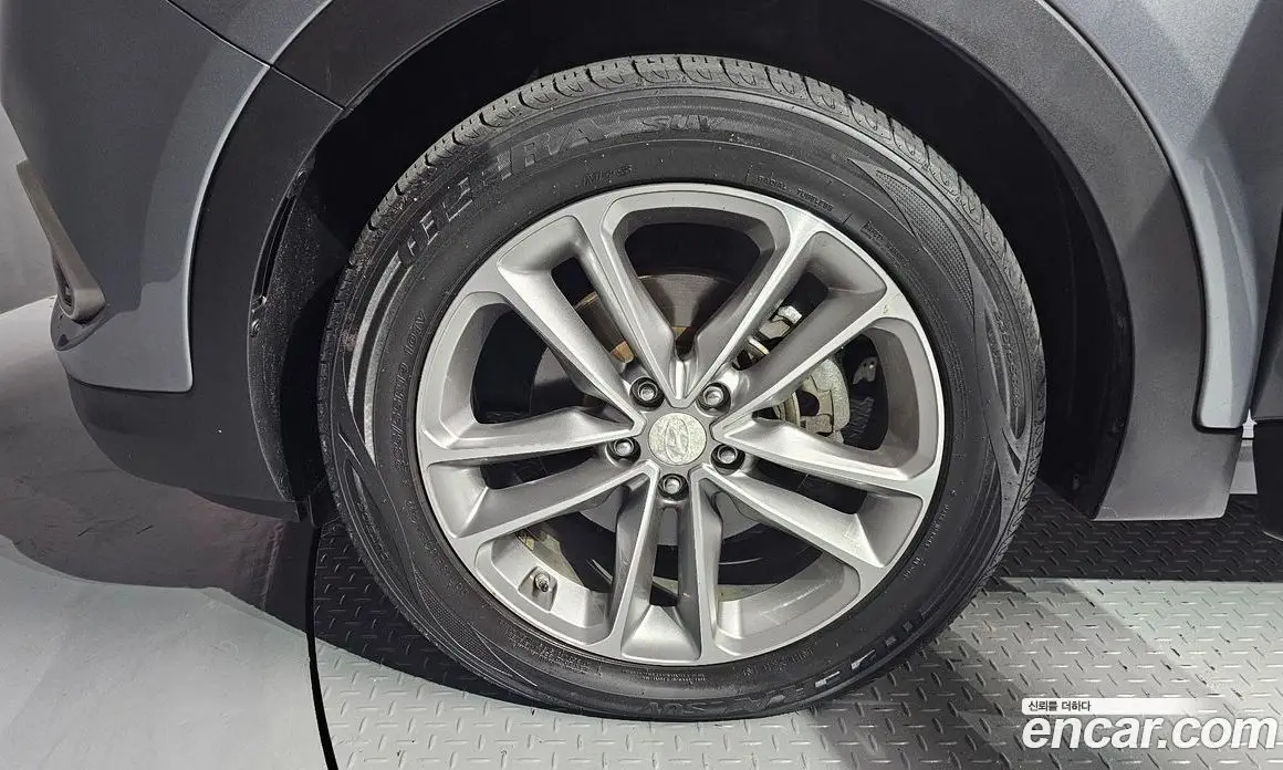 Hyundai Santa Fe 2017 2.0 автомат (гидро), фото 5
