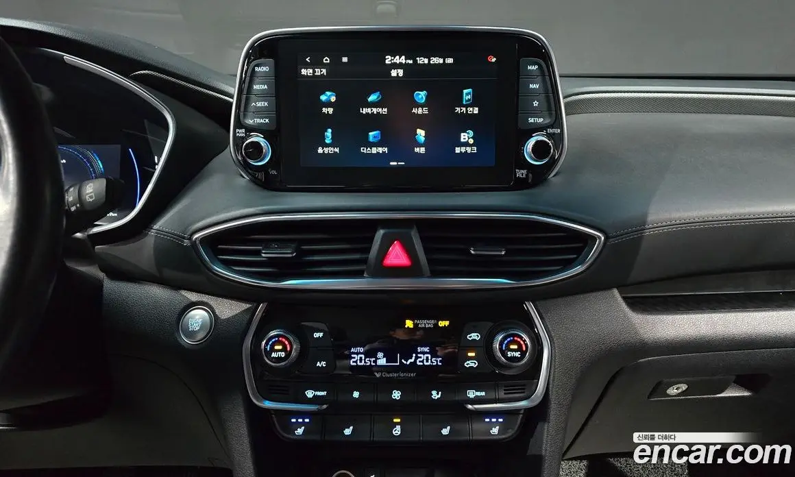 Hyundai Santa Fe 2019 2.0 автомат (гидро), фото 15 Hyundai Santa Fe 2019 2.0 автомат (гидро), фото 15
