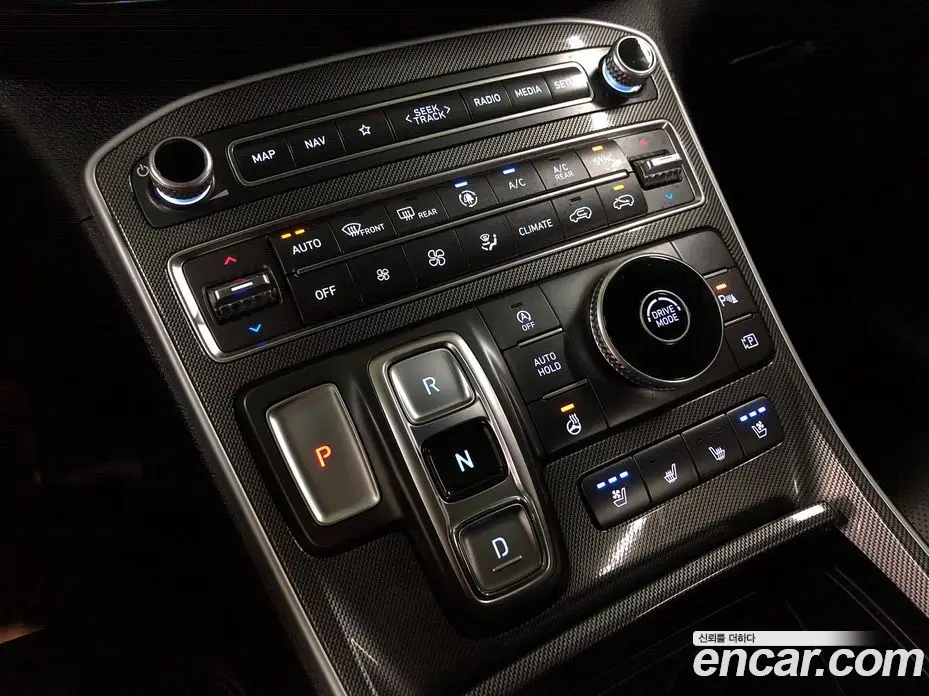 Hyundai Santa Fe 2023 2.5 автомат (гидро), фото 14