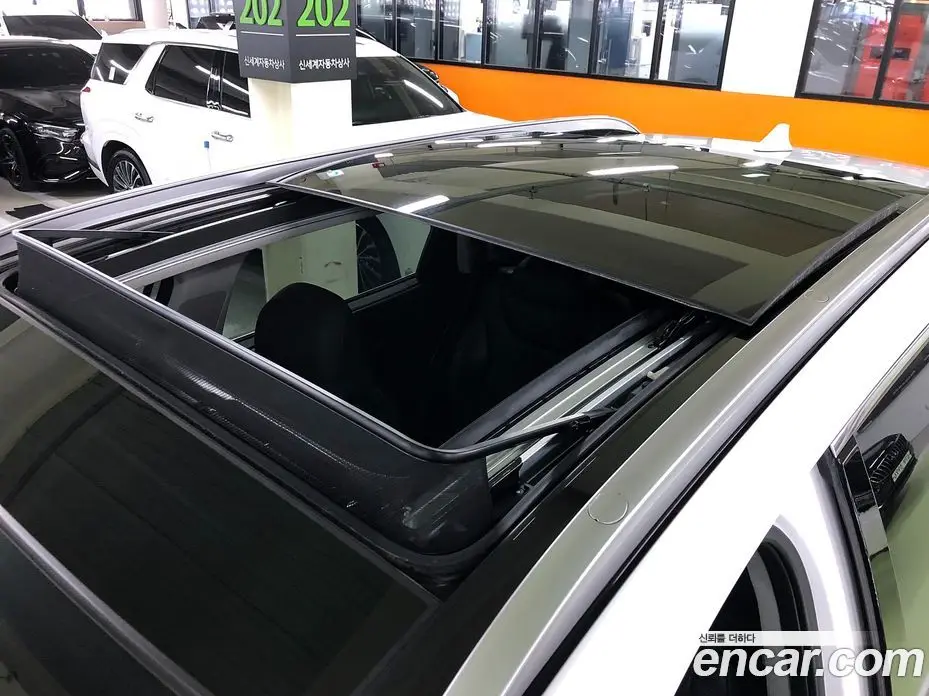Hyundai Santa Fe 2023 2.5 автомат (гидро), фото 5