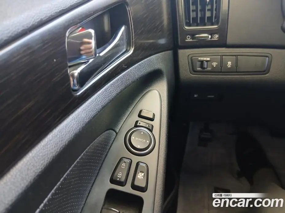Hyundai Sonata 2013 2.0 автомат (гидро), фото 15