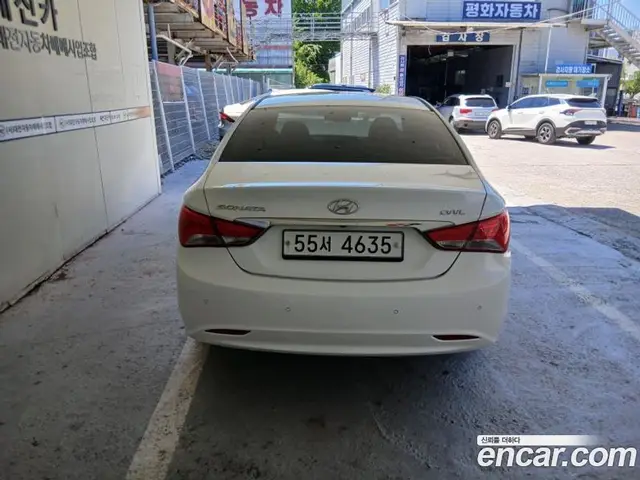 Hyundai Sonata 2013 2.0 автомат (гидро), миниатюра 4