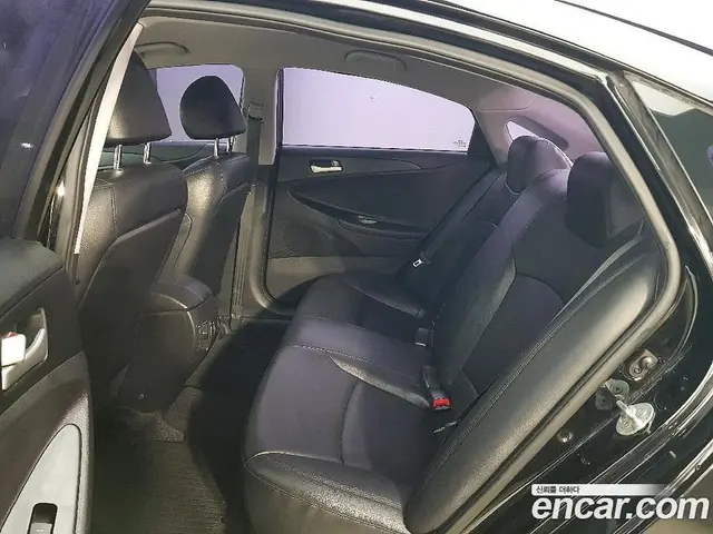 Hyundai Sonata 2013 2.0 автомат (гидро), миниатюра 9