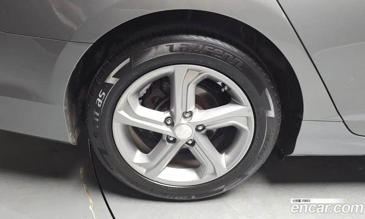 Hyundai Sonata 2017 1.7 автомат (гидро), фото 5