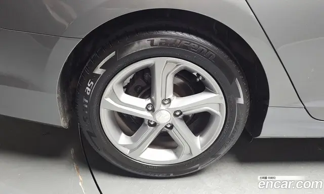 Hyundai Sonata 2017 1.7 автомат (гидро), миниатюра 5