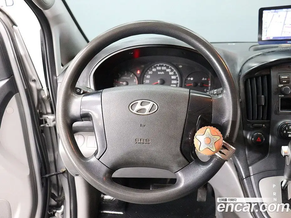 Hyundai Starex 2014 2.5 автомат (гидро), фото 16