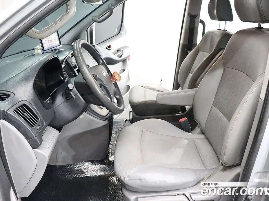 Hyundai Starex 2014 2.5 автомат (гидро), фото 18