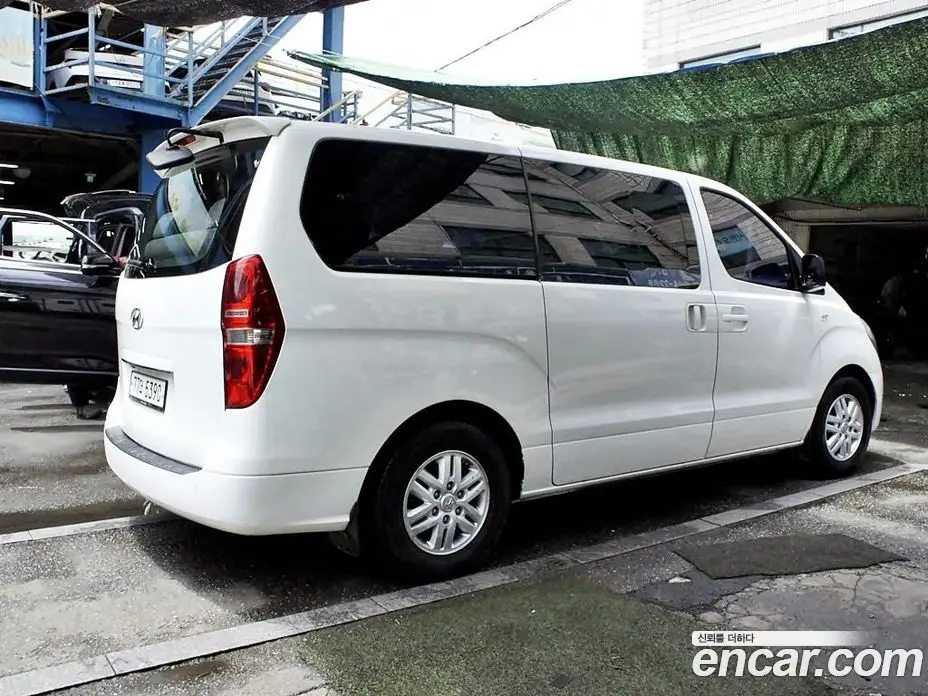 Hyundai Starex 2016 2.5 автомат (гидро), фото 4