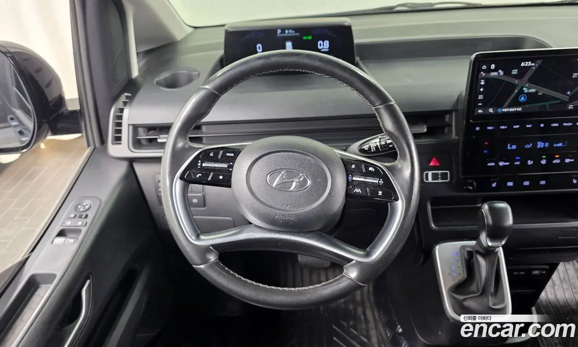 Hyundai Staria 2021 2.2 автомат (гидро), фото 12