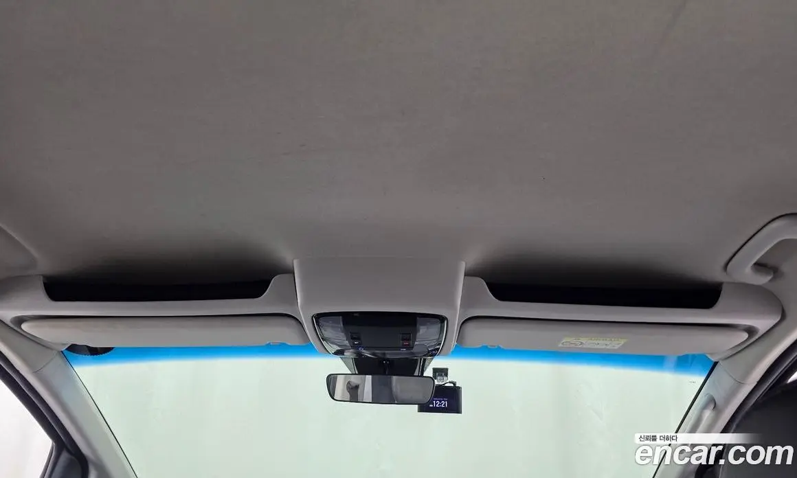 Hyundai Staria 2021 2.2 автомат (гидро), фото 19