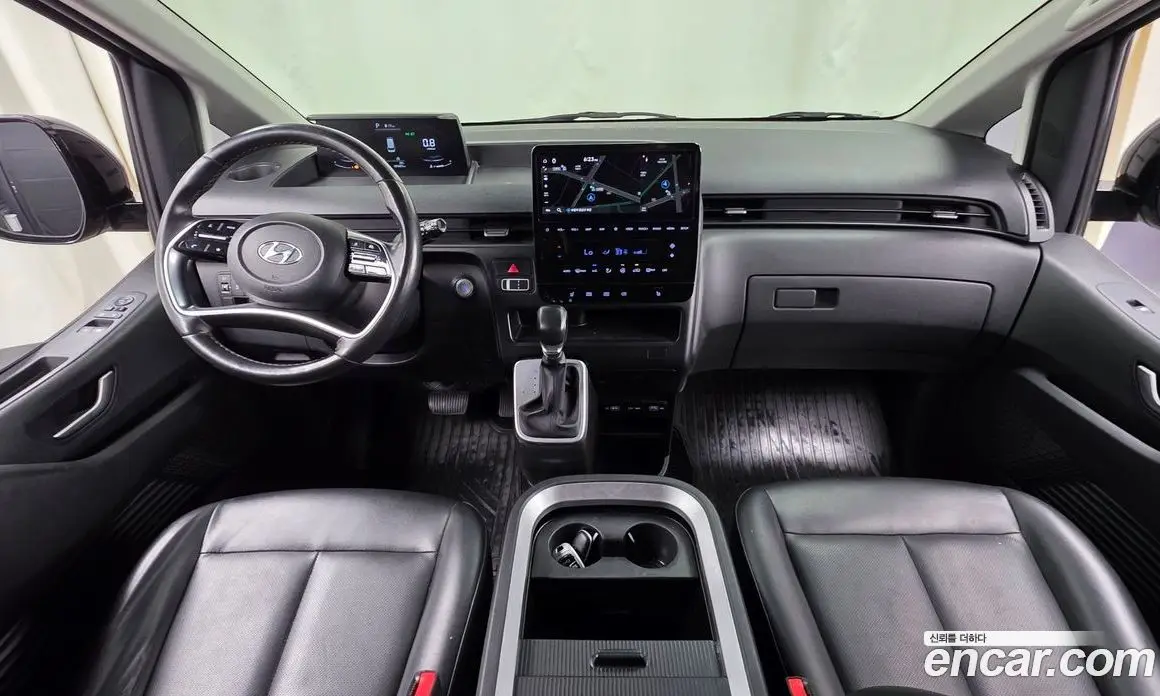Hyundai Staria 2021 2.2 автомат (гидро), фото 7