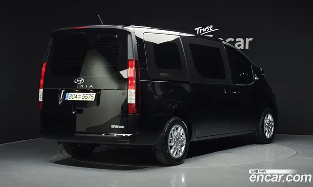 Hyundai Staria 2022 2.2 автомат (гидро), миниатюра 2