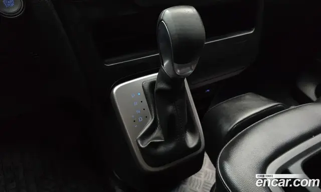 Hyundai Staria 2022 2.2 автомат (гидро), миниатюра 12