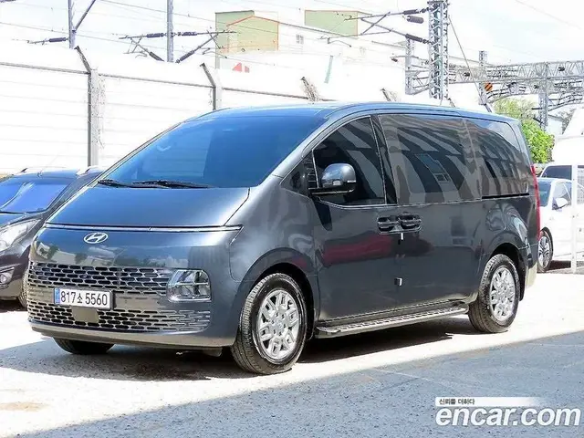 Hyundai Staria, 2024, 55 228 км