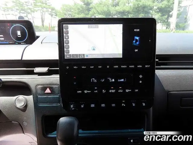 Hyundai Staria 2024 1.6 автомат (гидро), миниатюра 12