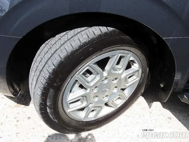 Hyundai Staria 2024 1.6 автомат (гидро), миниатюра 5