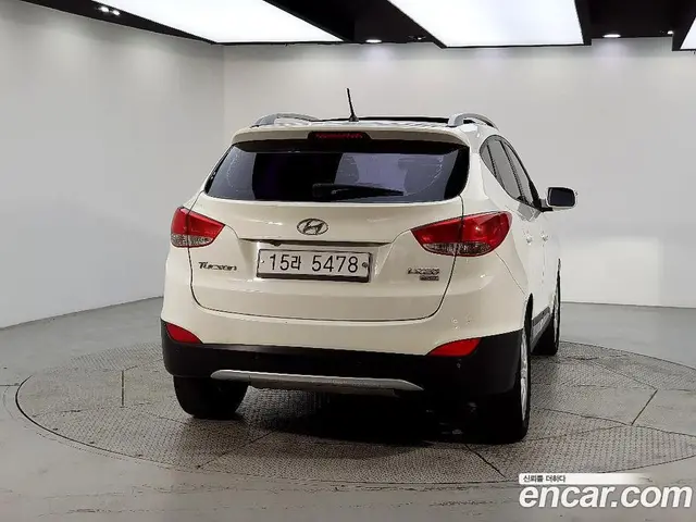 Hyundai Tucson 2011 2.0 автомат (гидро), миниатюра 3