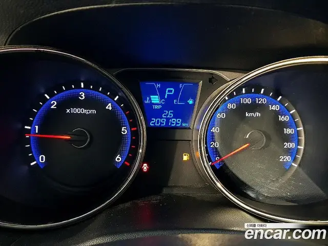 Hyundai Tucson 2011 2.0 автомат (гидро), миниатюра 6