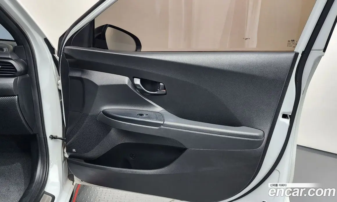 Hyundai Veloster 2019 2.0 механика, фото 14