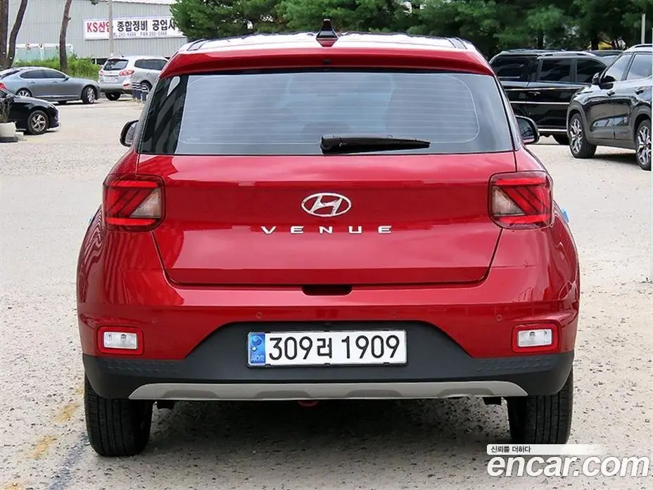 Hyundai Venue 2024 1.6 автомат (гидро), фото 4 Hyundai Venue 2024 1.6 автомат (гидро), фото 4