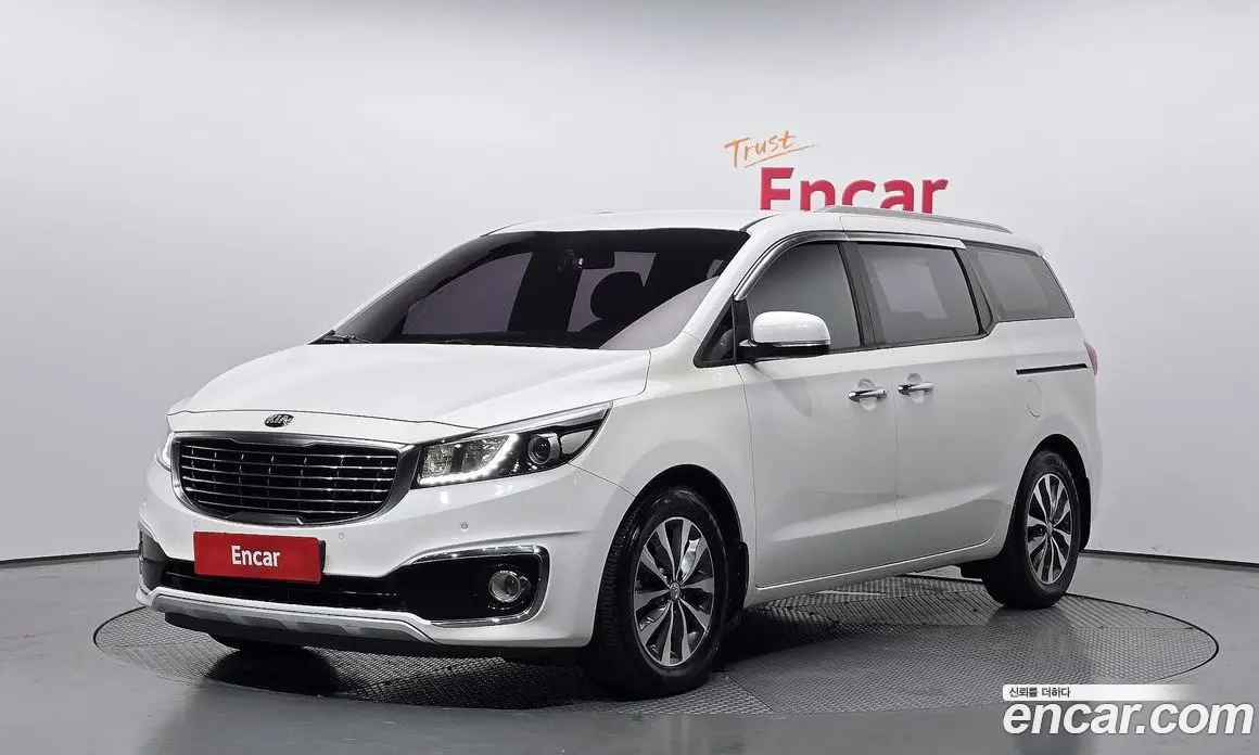 Kia Carnival 2016 2.2 автомат (гидро), фото 1 Kia Carnival 2016 2.2 автомат (гидро), фото 1