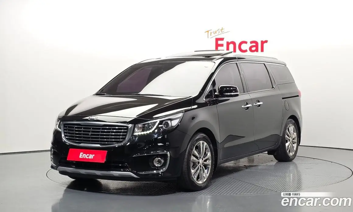 Kia Carnival 2017 2.2 автомат (гидро), фото 1 Kia Carnival 2017 2.2 автомат (гидро), фото 1