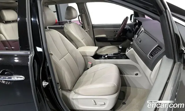 Kia Carnival 2017 2.2 автомат (гидро), миниатюра 11 Kia Carnival 2017 2.2 автомат (гидро), миниатюра 11