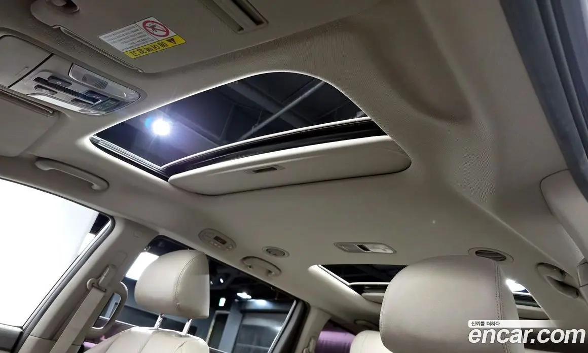 Kia Carnival 2017 2.2 автомат (гидро), фото 19 Kia Carnival 2017 2.2 автомат (гидро), фото 19