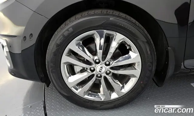 Kia Carnival 2017 2.2 автомат (гидро), миниатюра 5 Kia Carnival 2017 2.2 автомат (гидро), миниатюра 5