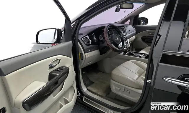 Kia Carnival 2017 2.2 автомат (гидро), миниатюра 10 Kia Carnival 2017 2.2 автомат (гидро), миниатюра 10