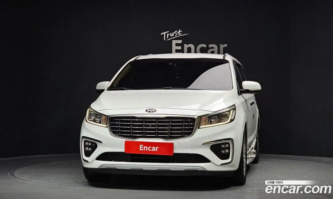 Kia Carnival 2018 2.2 автомат (гидро), фото 3