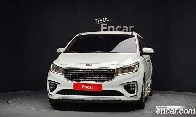 Kia Carnival 2018 2.2 автомат (гидро), миниатюра 3