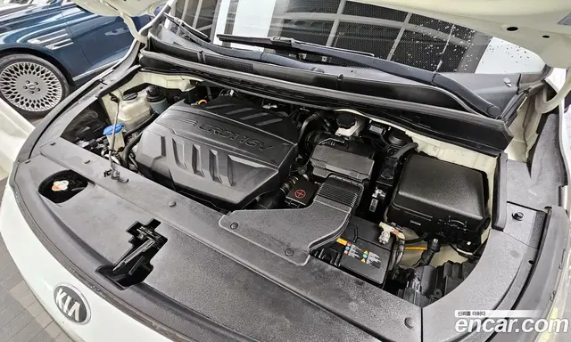 Kia Carnival 2018 2.2 автомат (гидро), миниатюра 6