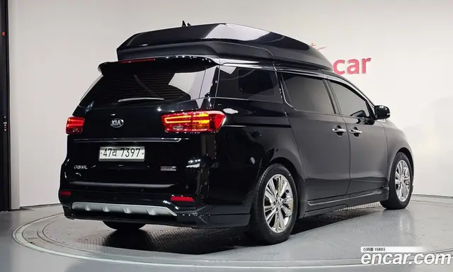 Kia Carnival 2018 2.2 автомат (гидро), миниатюра 2
