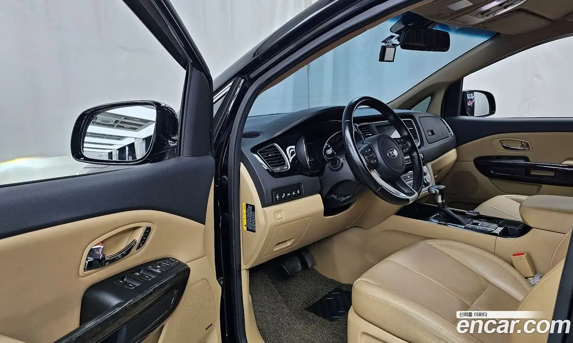 Kia Carnival 2018 2.2 автомат (гидро), фото 13