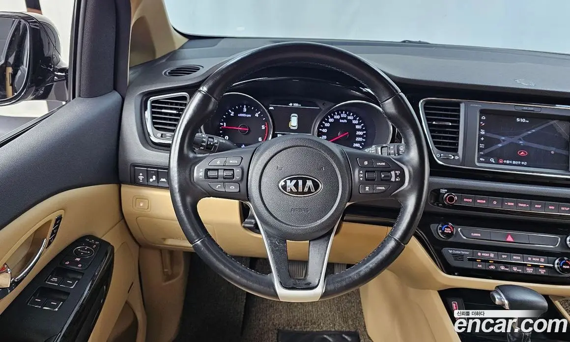 Kia Carnival 2018 2.2 автомат (гидро), фото 19