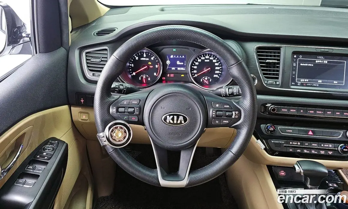 Kia Carnival 2018 2.2 автомат (гидро), фото 15 Kia Carnival 2018 2.2 автомат (гидро), фото 15