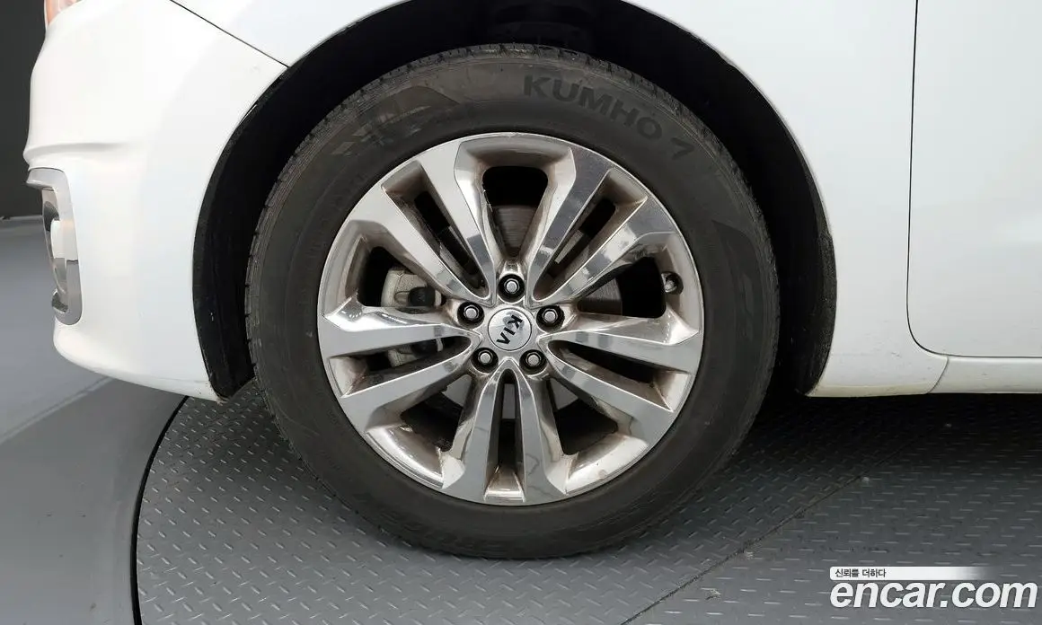 Kia Carnival 2018 2.2 автомат (гидро), фото 5 Kia Carnival 2018 2.2 автомат (гидро), фото 5