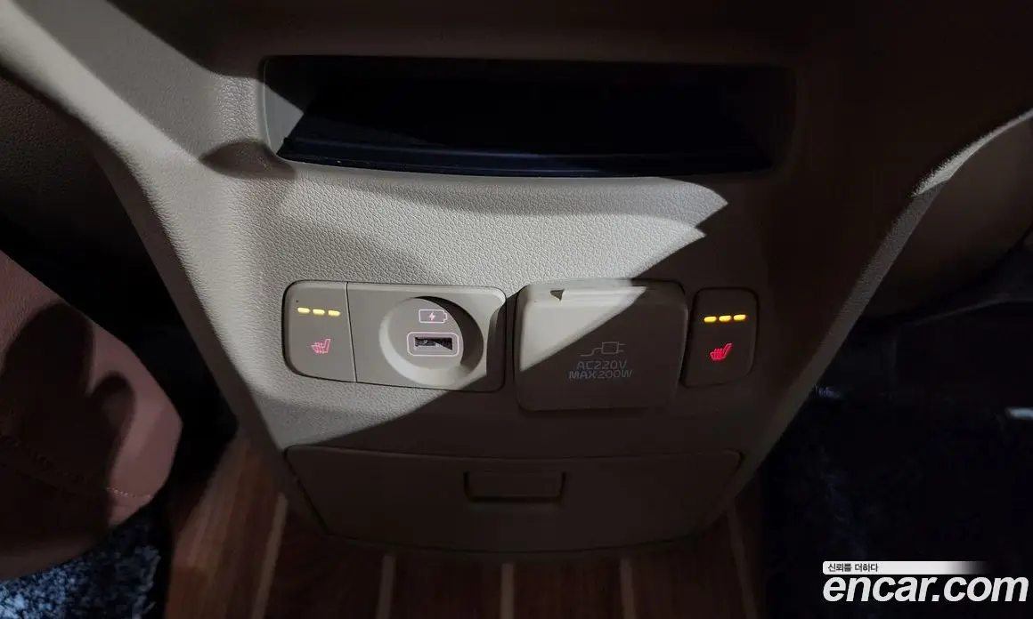 Kia Carnival 2018 2.2 автомат (гидро), фото 19