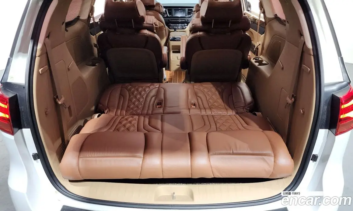 Kia Carnival 2018 2.2 автомат (гидро), фото 20