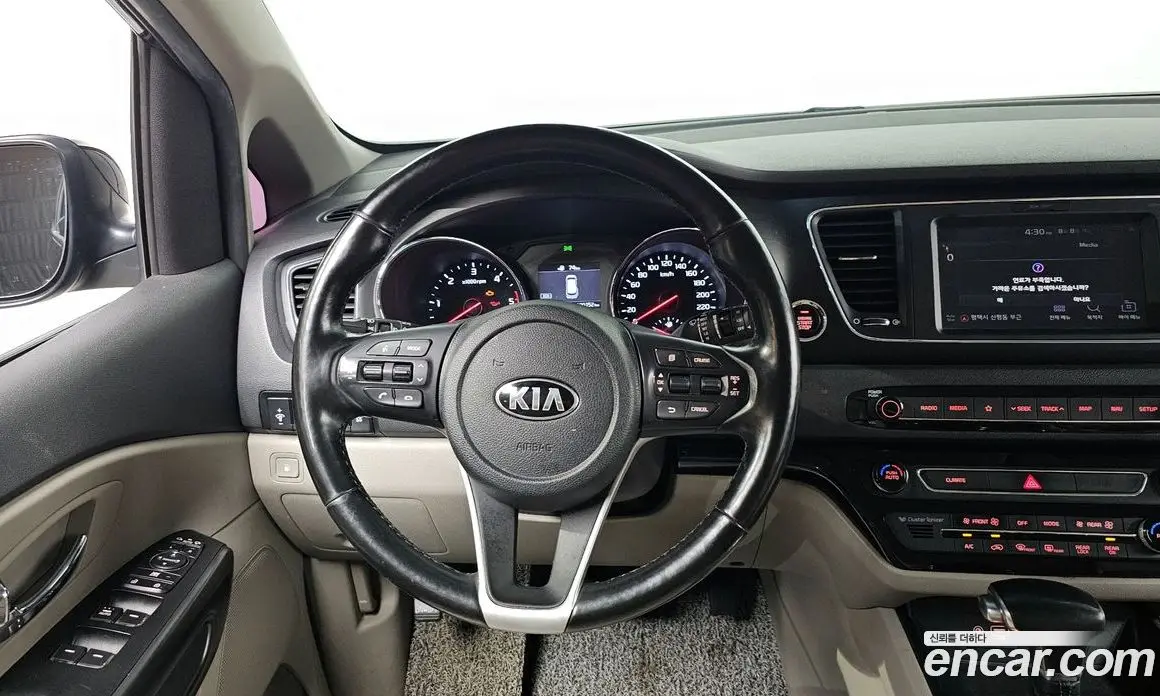 Kia Carnival 2018 2.2 автомат (гидро), фото 13