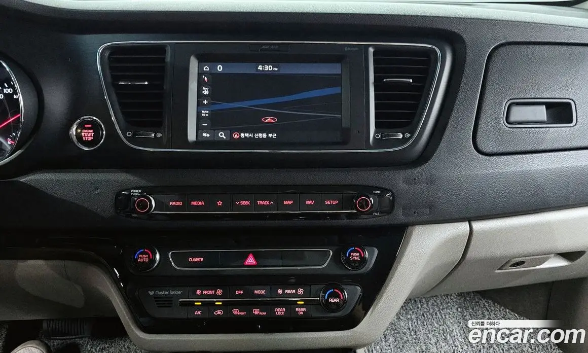 Kia Carnival 2018 2.2 автомат (гидро), фото 14