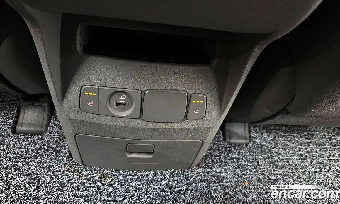 Kia Carnival 2018 2.2 автомат (гидро), фото 18