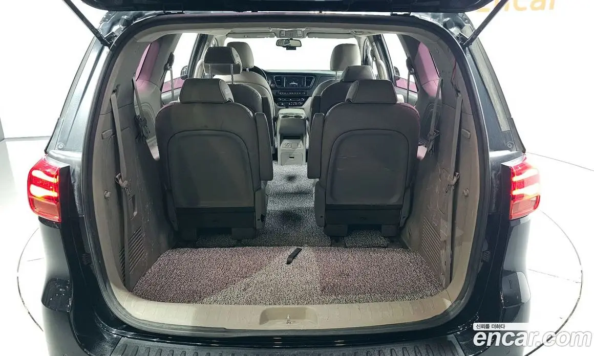 Kia Carnival 2018 2.2 автомат (гидро), фото 20